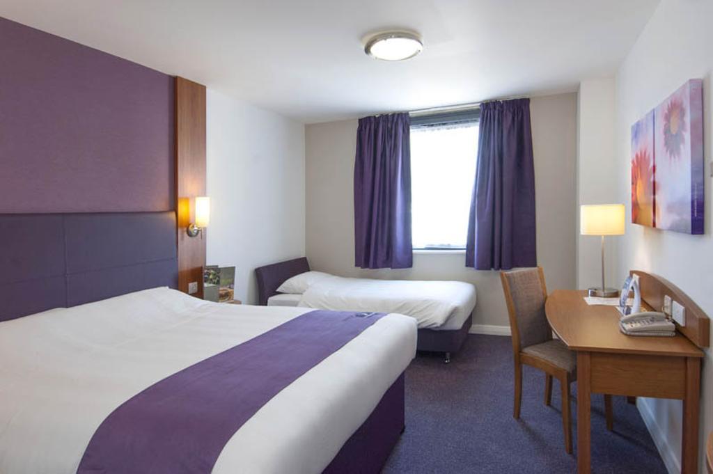 Premier Inn Stratford Upon Avon Waterways Kamer foto