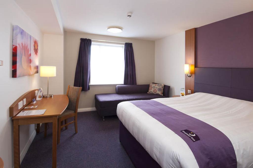 Premier Inn Stratford Upon Avon Waterways Buitenkant foto
