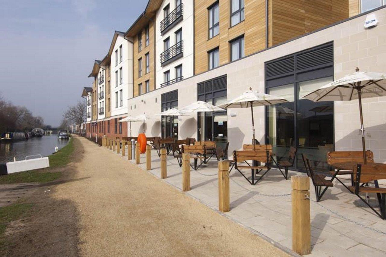 Premier Inn Stratford Upon Avon Waterways Buitenkant foto